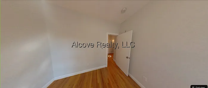 2 bed, 1.0 bath, $3,250 — Photo 3