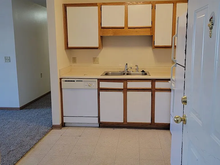 Red Cedar Estates I - 1440 — Photo 3