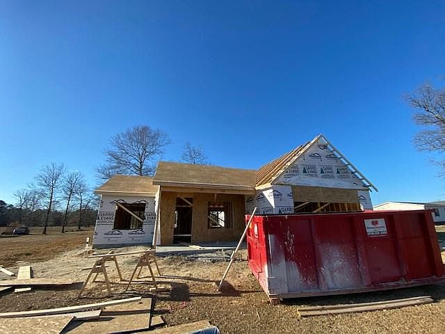 2nd image of 205 Ewing Dr