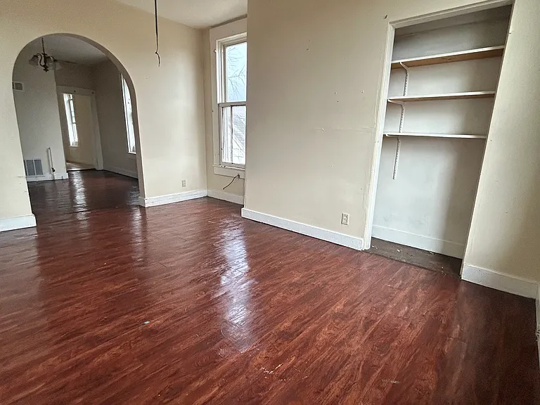 1110 E Oak St #2E — Photo 1