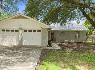 938 Lazy Trl, New Braunfels, TX 78130