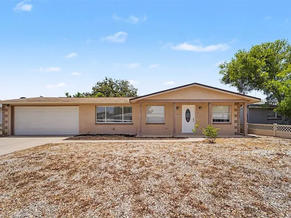 3344 Trask Dr, Holiday, FL 34691