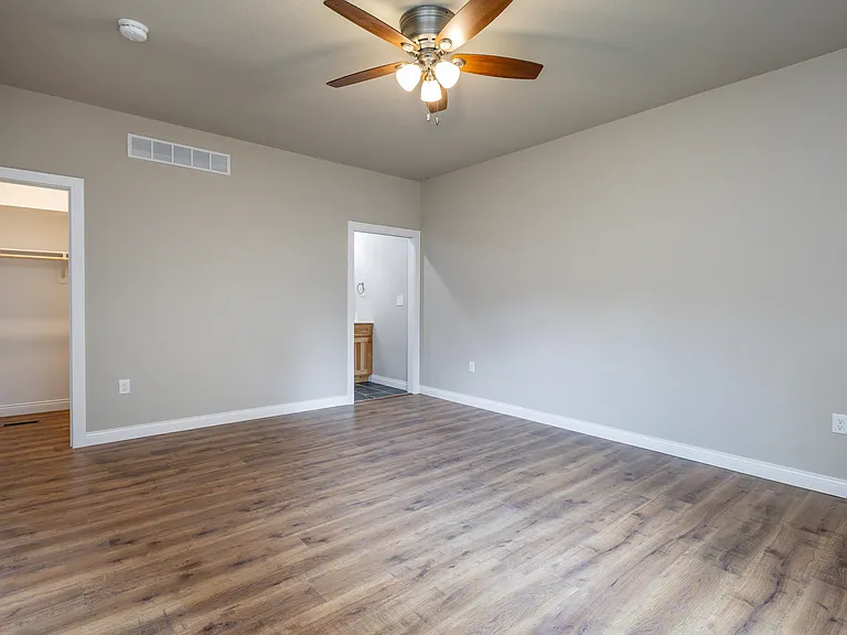 5416 Heath Ct — Photo 25