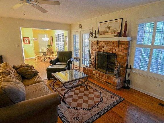 5th image of 3742 Shamrock W