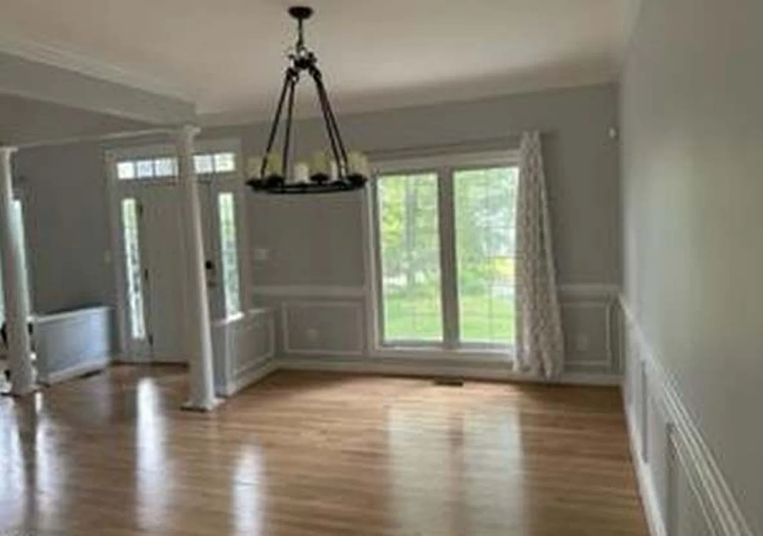 Stunning 5BR House in Roundtree Estates — Photo 3