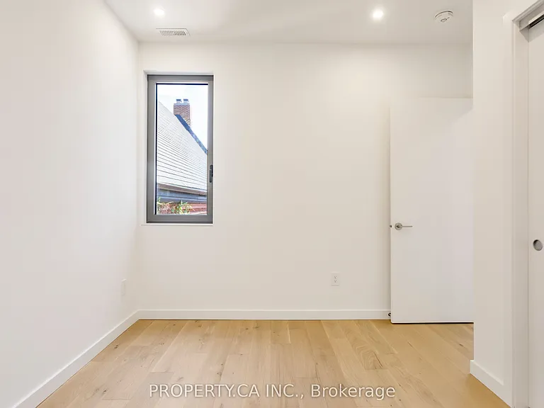 301 Keele St #2 — Photo 18