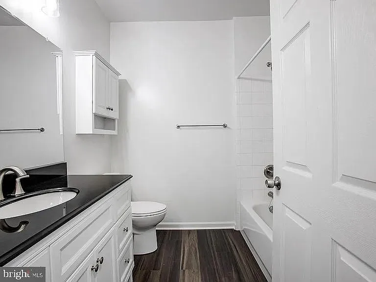 1301 Karen Blvd #401 — Photo 14
