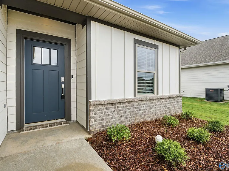 304 Allene Way — Photo 9