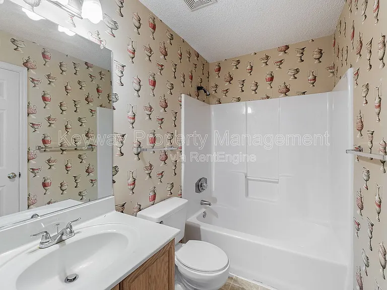 410 Tracewood Pl — Photo 6