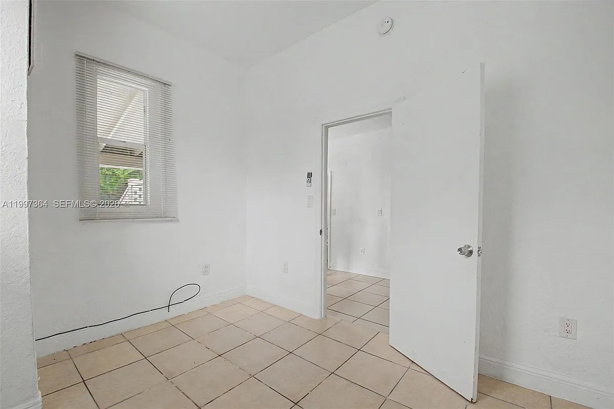 Building Photo - 50 NW 79th St #2