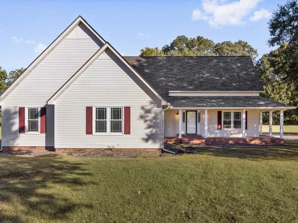 100 Holly Brooke Cv, Covington, TN 38019