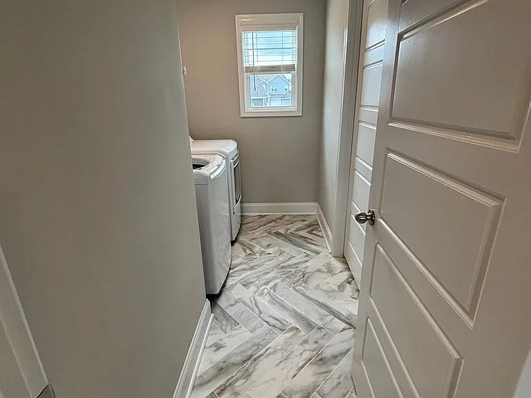 906 Recurve Ct — Photo 15