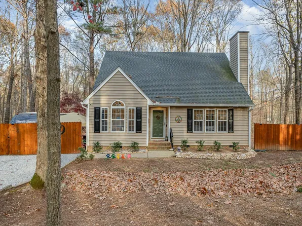 604 Bay Leaf Cir, Clayton, NC 27527