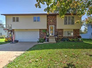 349 Ventura Dr, Forsyth, IL 62535