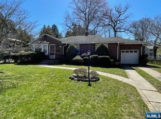 244 Durie Ave, Closter, NJ 07624