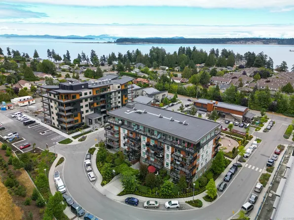 2520 Hackett Cres #308, Central Saanich, BC V8M 0B9