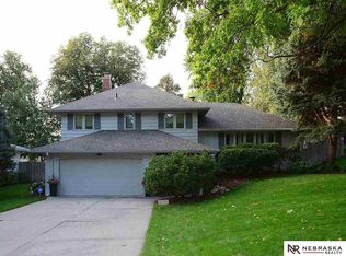 12303 Shamrock Rd, Omaha, NE 68154