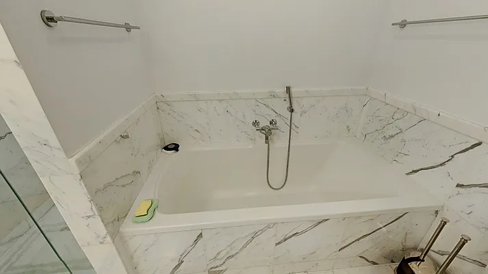 Rented by Corcoran | media 23