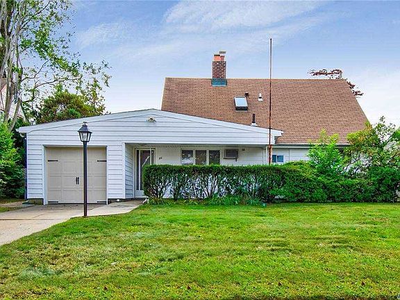 2nd image of 36 Rainbow Ln