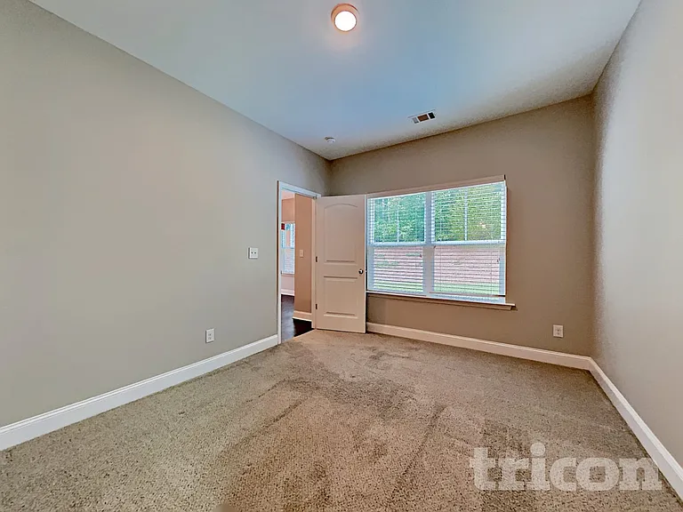 115 Orchard Ln — Photo 17