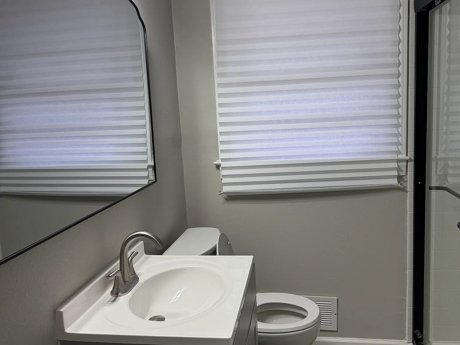 3 bed, 1218 sqft, $1,700 — Photo 2