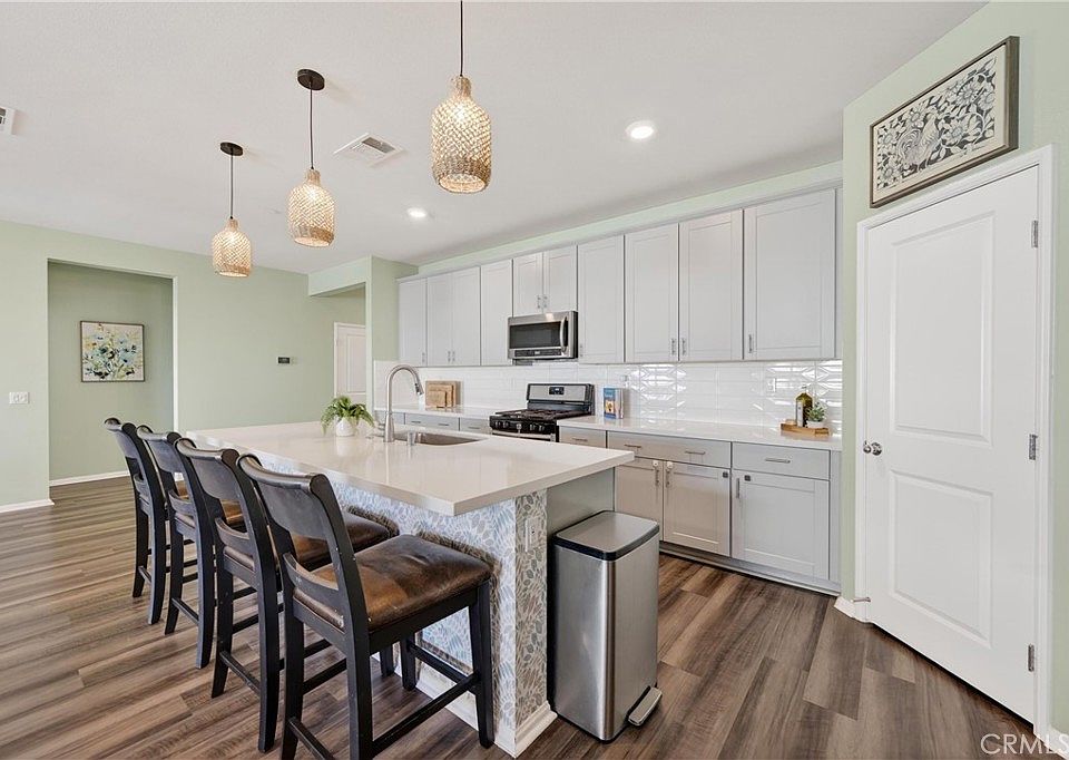 1st image of 9669 Jurupa Ave