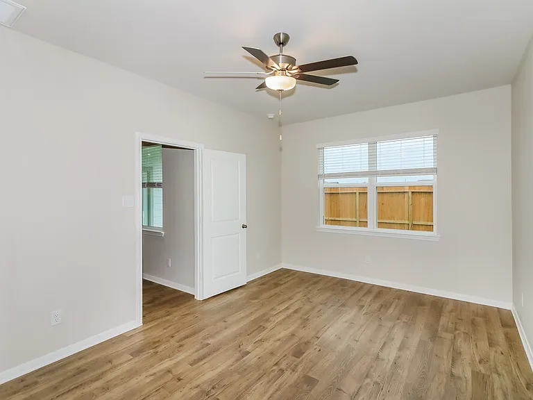 7611 Tipton Meadow Way — Photo 10
