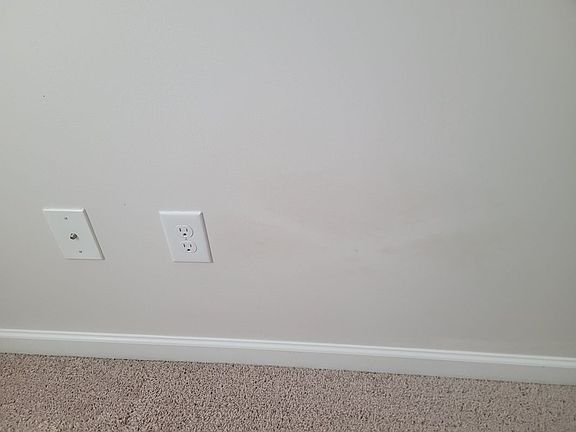 2nd image of 407 W Park Dr