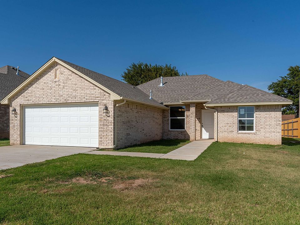 1st image of 4604 Sandhill Dr