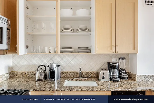 Rented by The Blueground | media 35