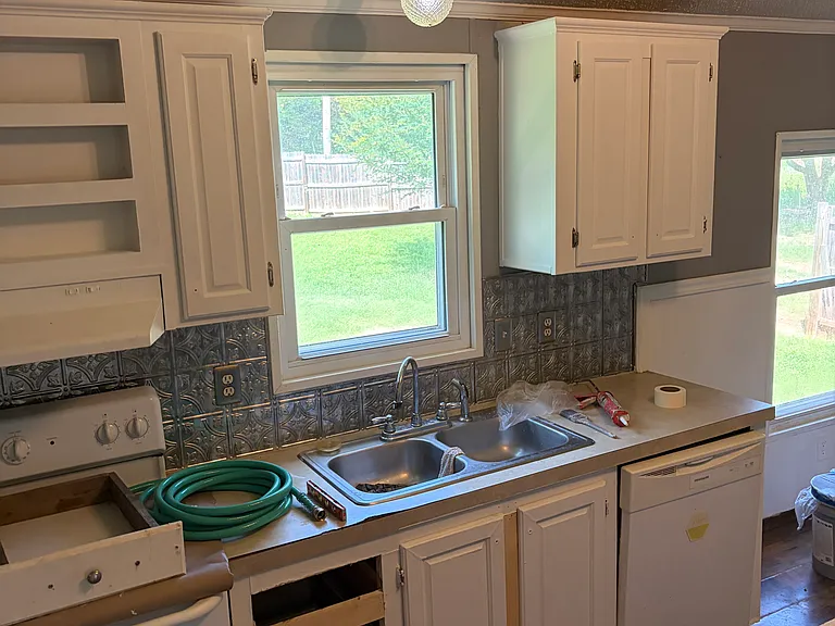 1200 S Birch St — Photo 8