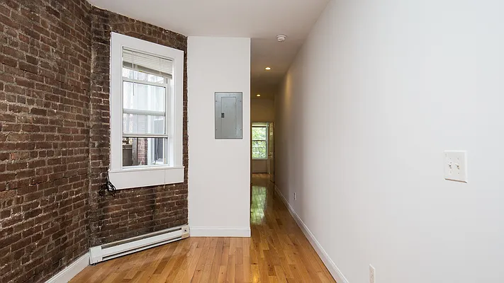 Rented by Nooklyn NYC LLC | media 16