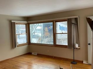 5748 Thrush Ln, Madison, WI 53711