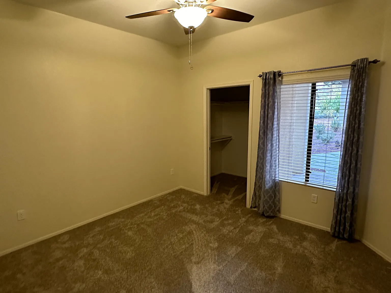 2 bed, 1022 sqft, $1,300 — Photo 2