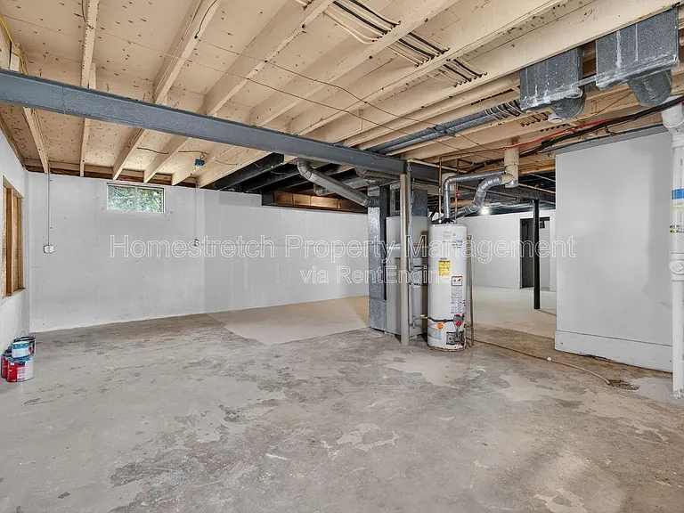 10201 Gourock Dr — Photo 26