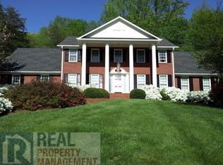 909 Shadowmere Ct, Winston Salem, NC 27104