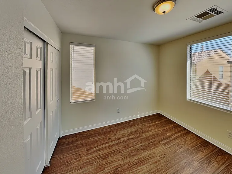7960 Imperial Treasure St — Photo 20