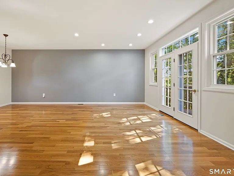 6 Cypress Ln #2 — Photo 12