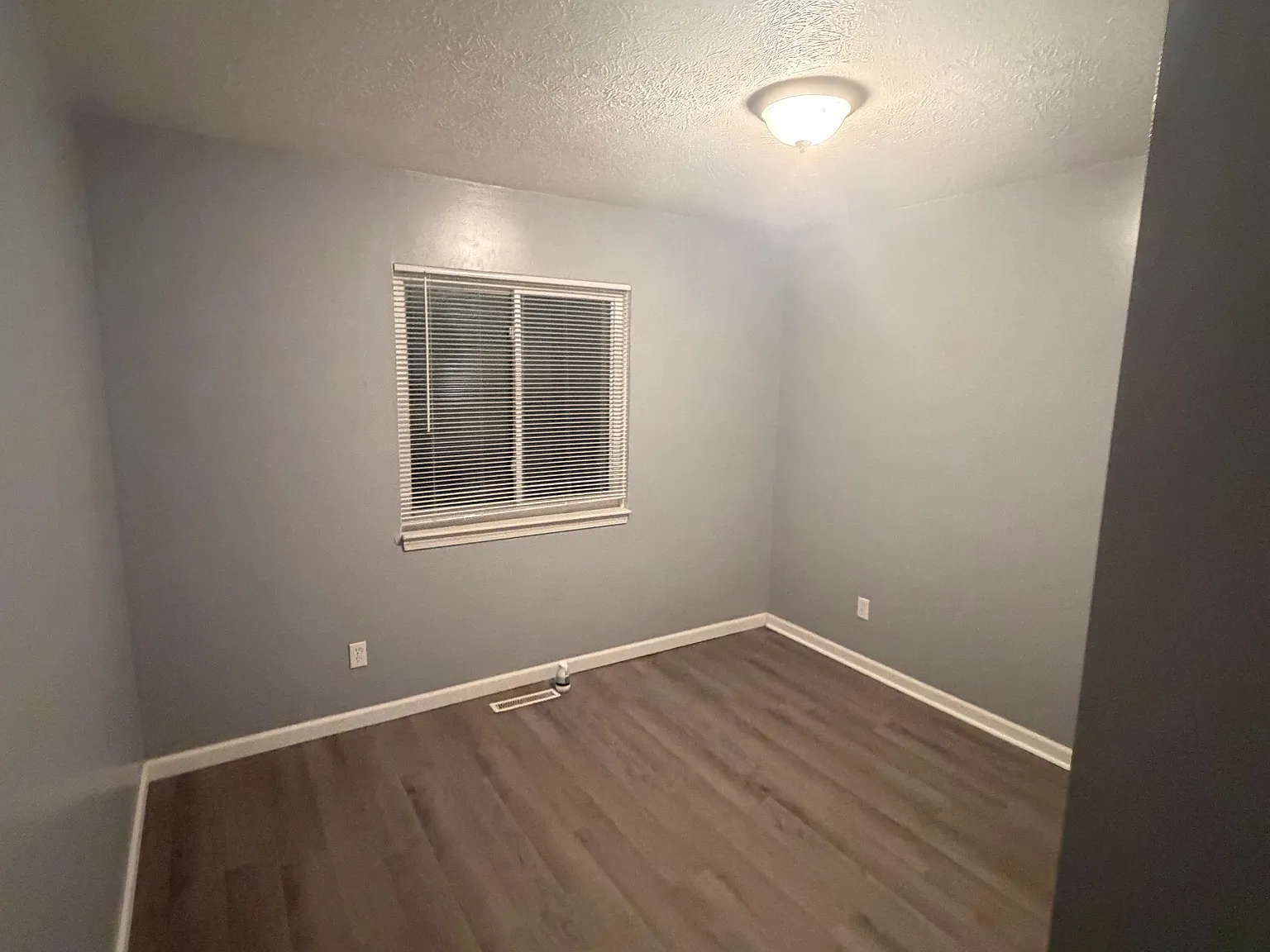 3 bed, 925 sqft, $1,500 — Photo 4