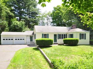 90 Burnham Rd, Avon, CT 06001