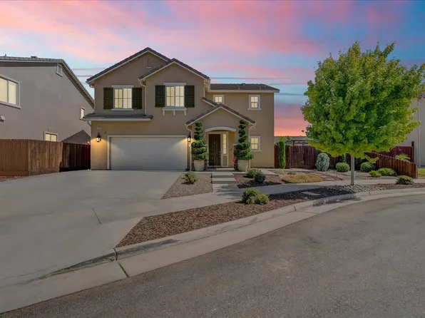 4425 W Oriole Court, Visalia, CA 93291