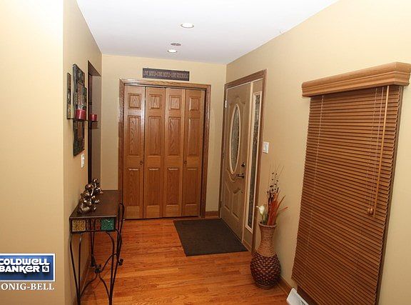 3rd image of 15542 Hollyhock Ct