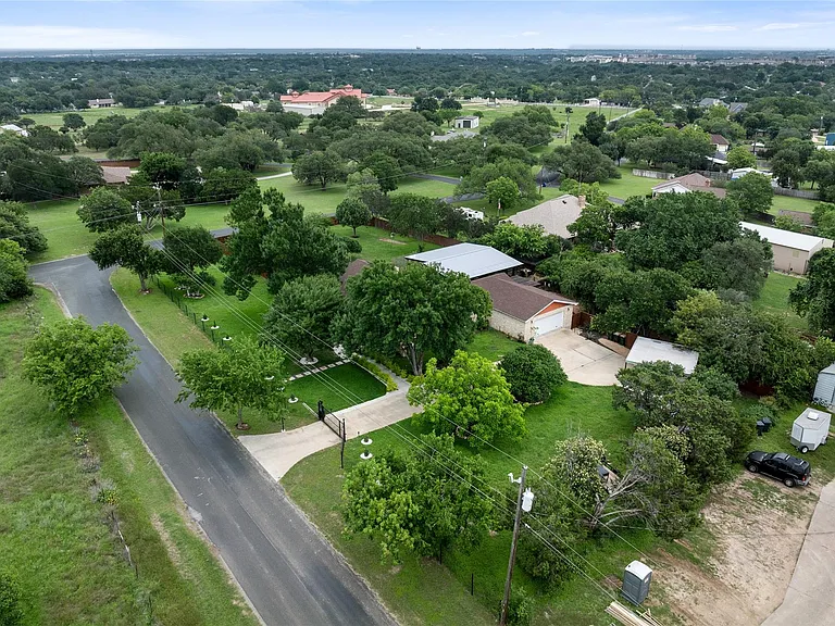 301 Oak Ridge Rd — Photo 33