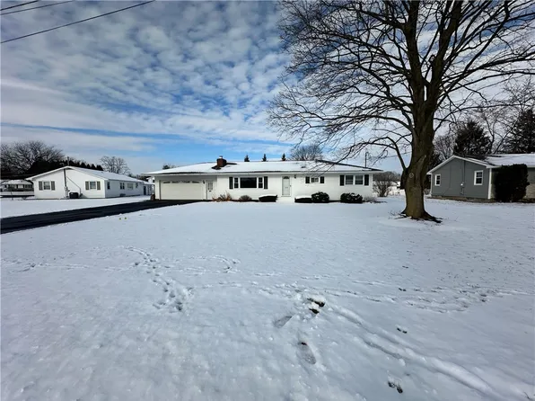 2799 Marshall St, Weedsport, NY 13166