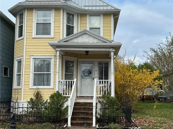 516 5th St, Marietta, OH 45750