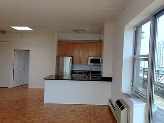 Rented by Manhattan Skyline