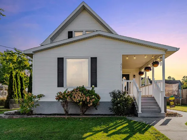 406 State St, Dysart, IA 52224