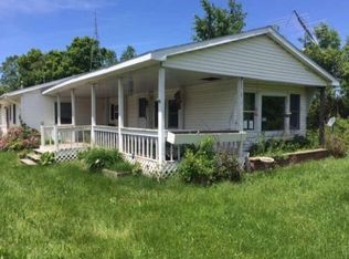 425 N Trent Rd, Ravenna, MI 49451