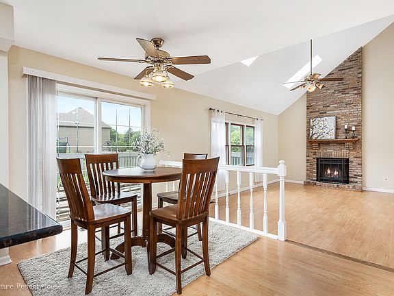 4th image of 2429 Brockton Cir