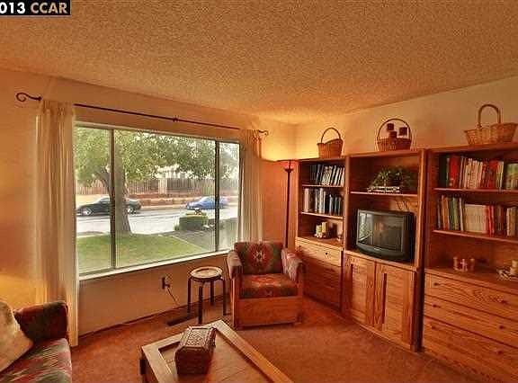 2nd image of 2147 Sugartree Dr